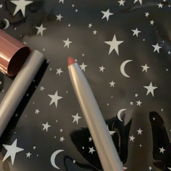 Liner and lipstick barepop - Picture 3 of 3